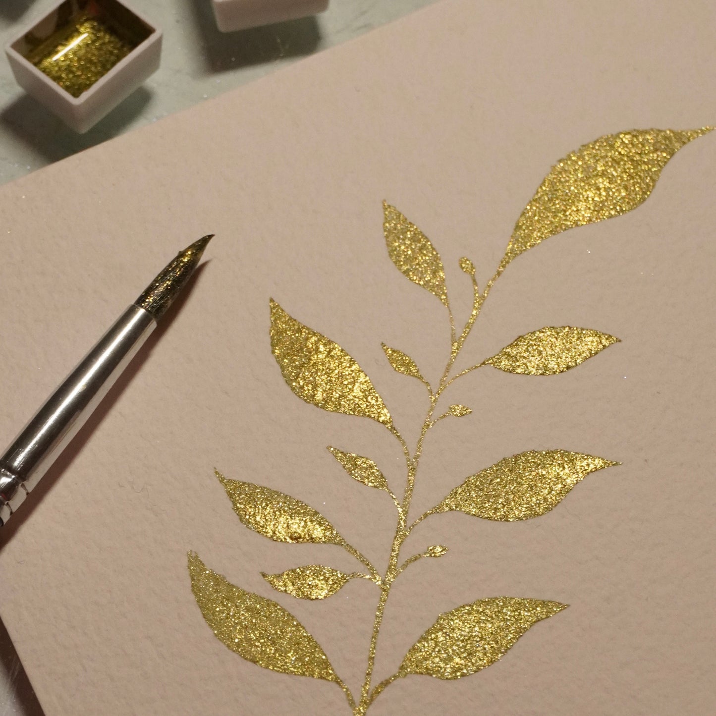 
                  
                    Olive Gold Sparkle Half Pan Watercolour
                  
                